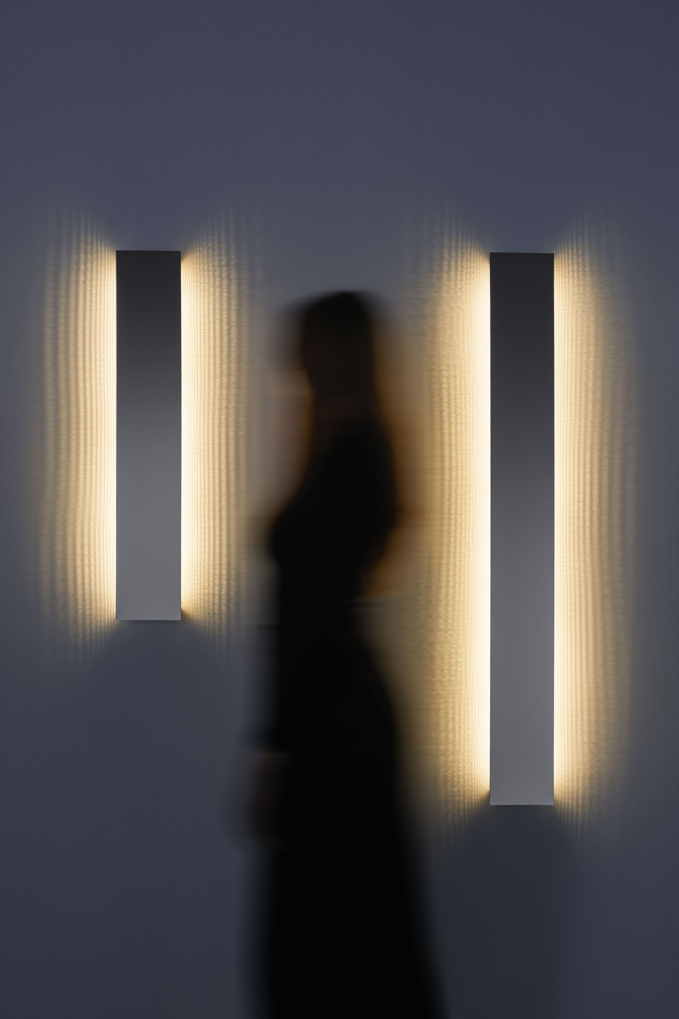 a-emotional light umbra line medium