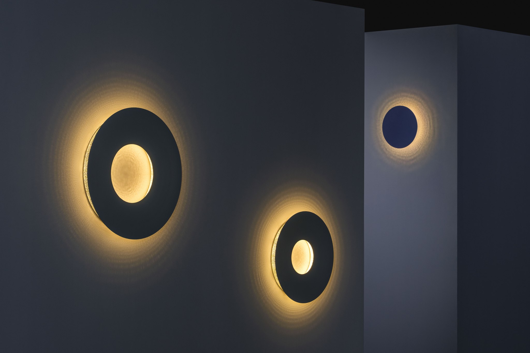 a-emotional light umbra round large – Bild 11