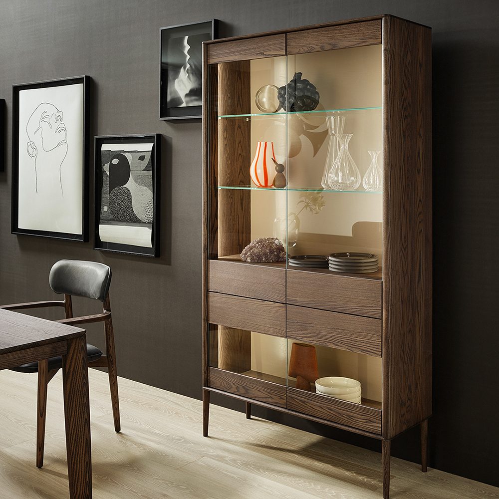 Anrei Juna Vitrine 62