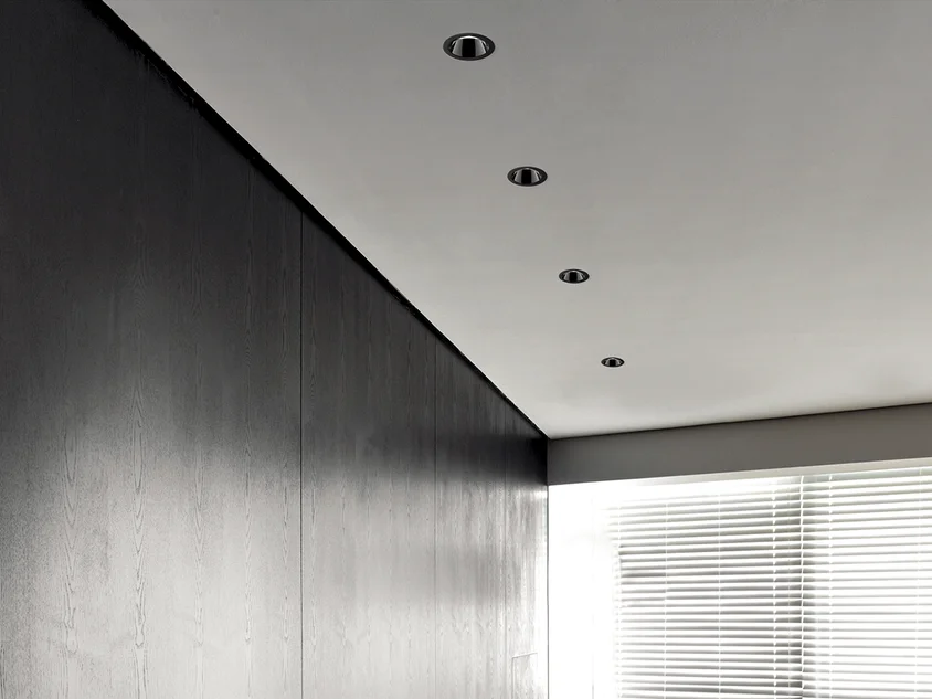 Molto Luce Dark Night Small R – Bild 4
