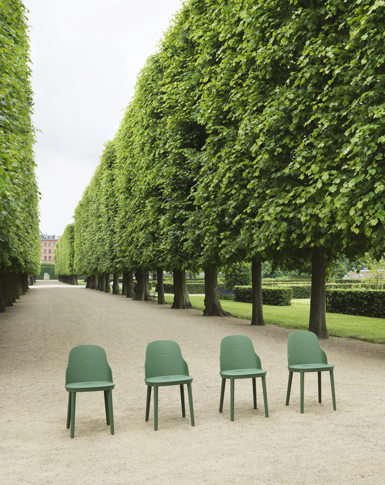 Normann Copenhagen Allez Stuhl Park grün – Bild 5