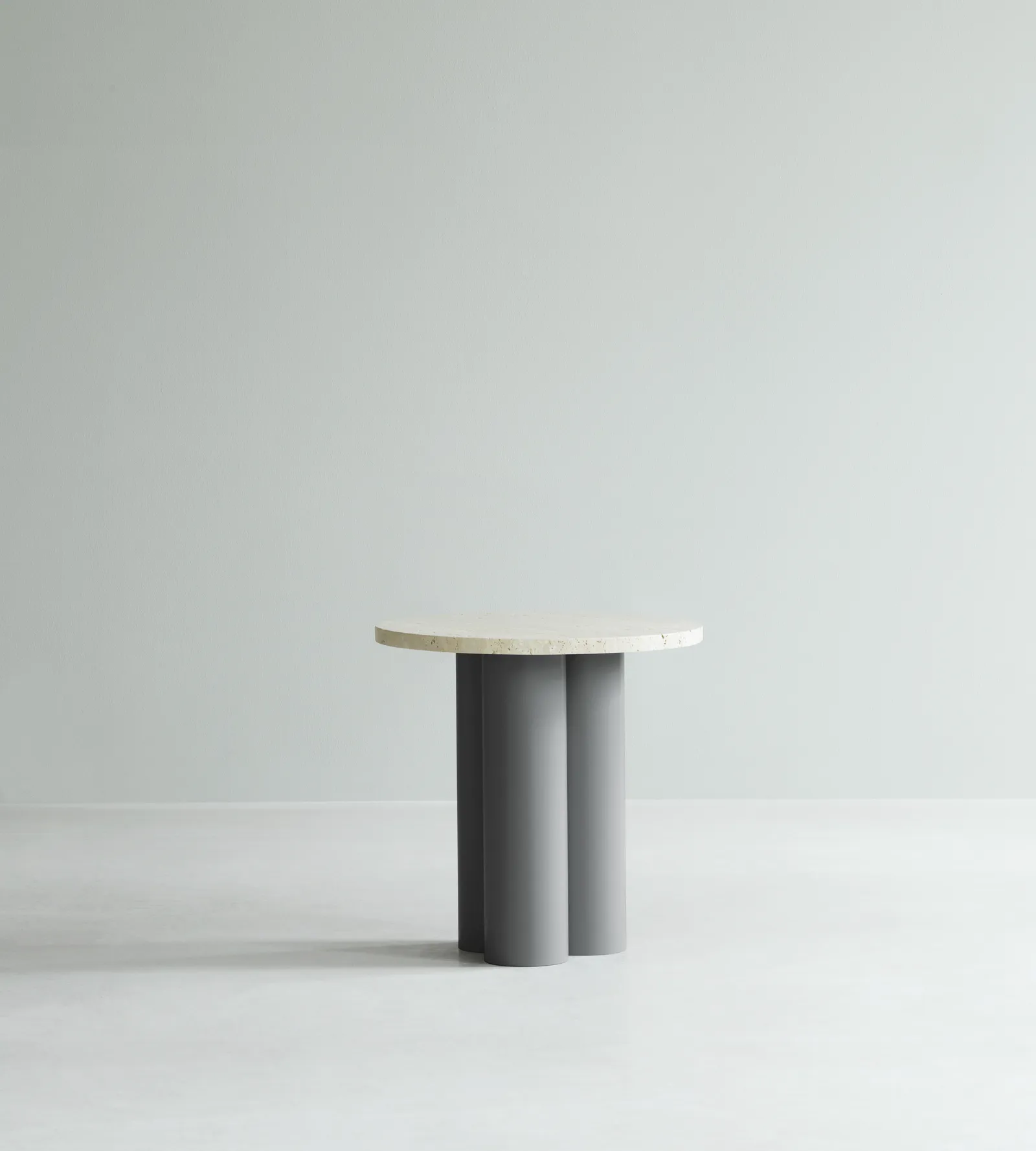 Normann Copenhagen Dit Tisch Grau Travertine Light – Bild 3