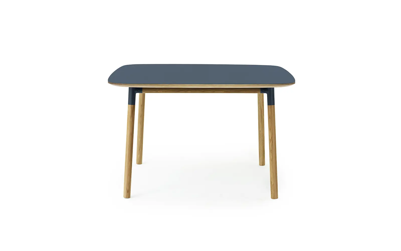 Normann Copenhagen Form Table 120 x 120 cm Blue/Oak
