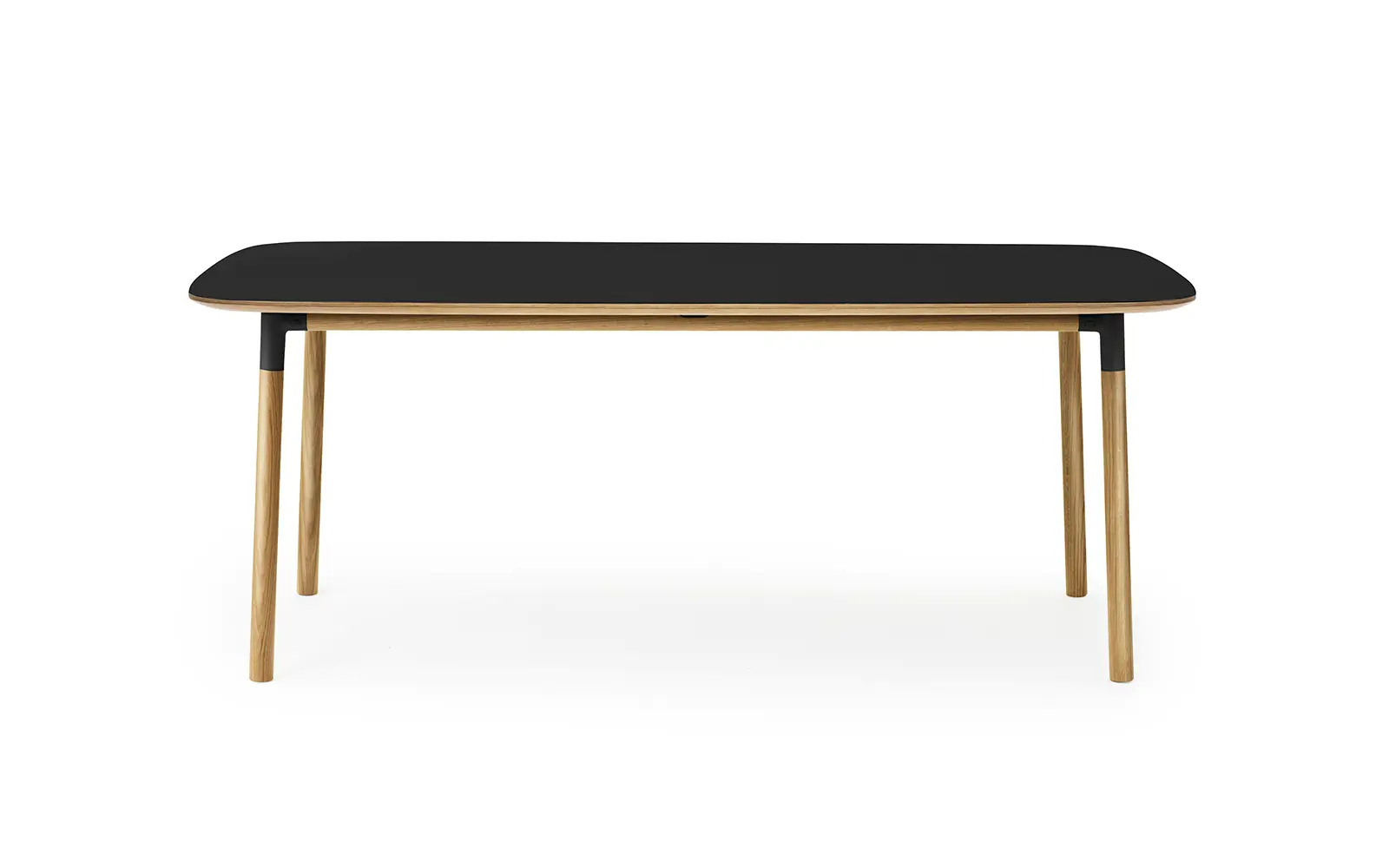 Normann Copenhagen Form Tisch schwarz