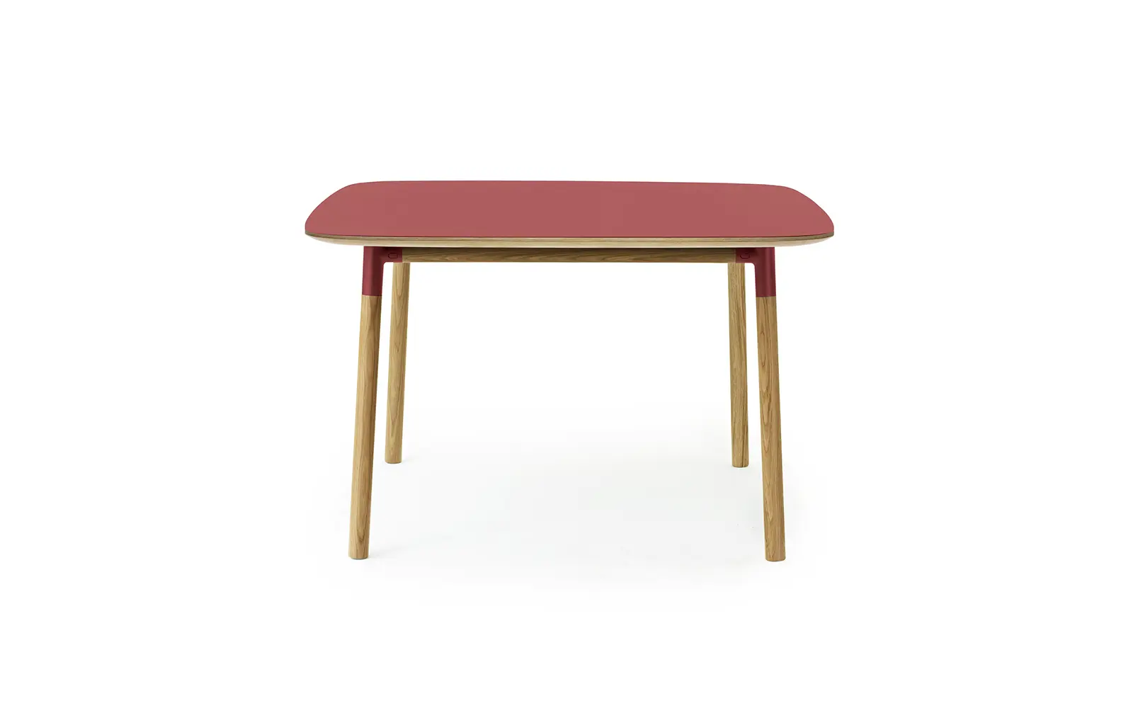 Normann Copenhagen Form Tisch Viereckig rot