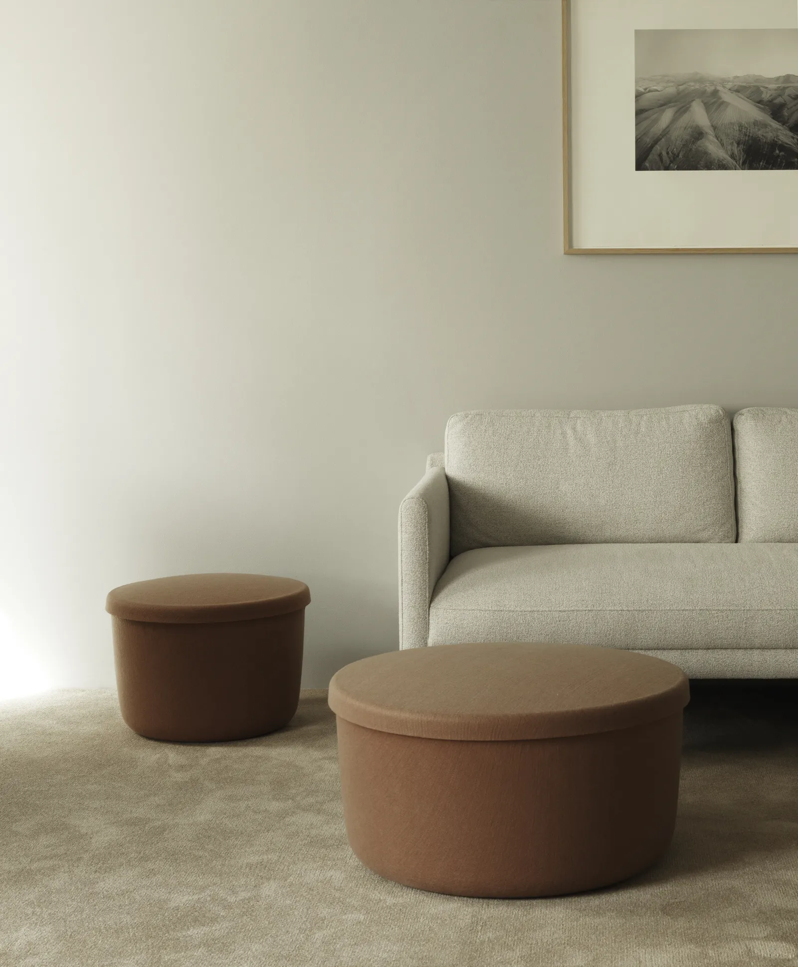Normann Copenhagen Hide Stauraum Pouf Gross Braun – Bild 2