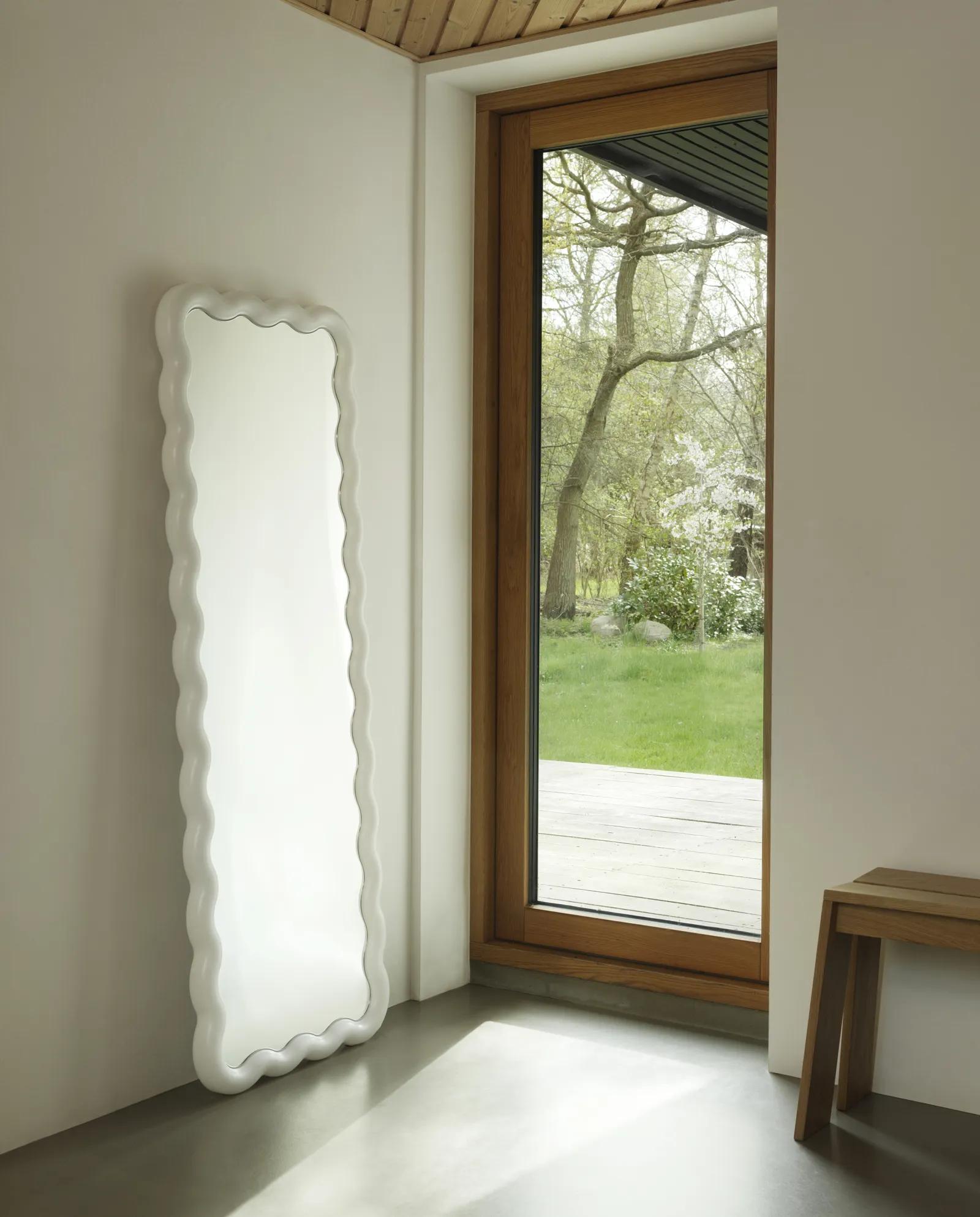 Normann Copenhagen Illu Spiegel 160 x 55 EU Weiß – Bild 3