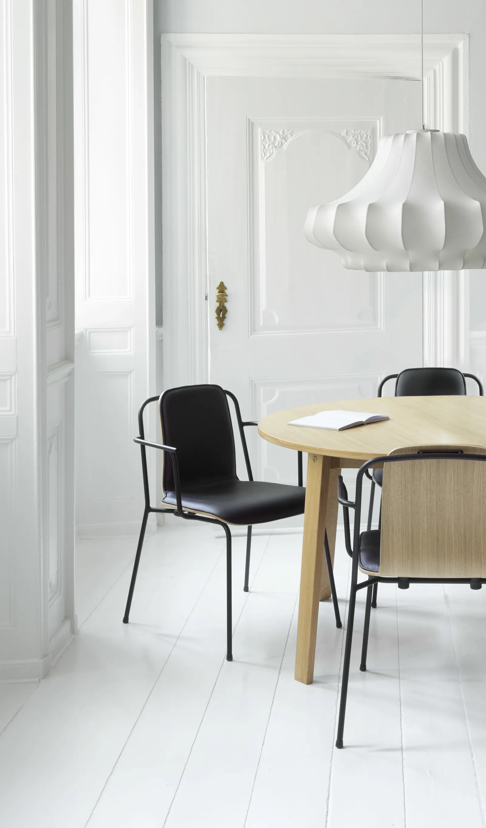 Normann Copenhagen Slice Tisch vol. 2 Ø95 cm. Eiche – Bild 6