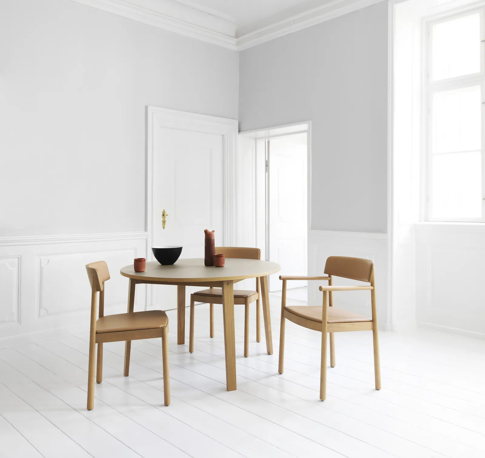 Normann Copenhagen Slice Tisch vol. 2 Ø95 cm. Eiche – Bild 5