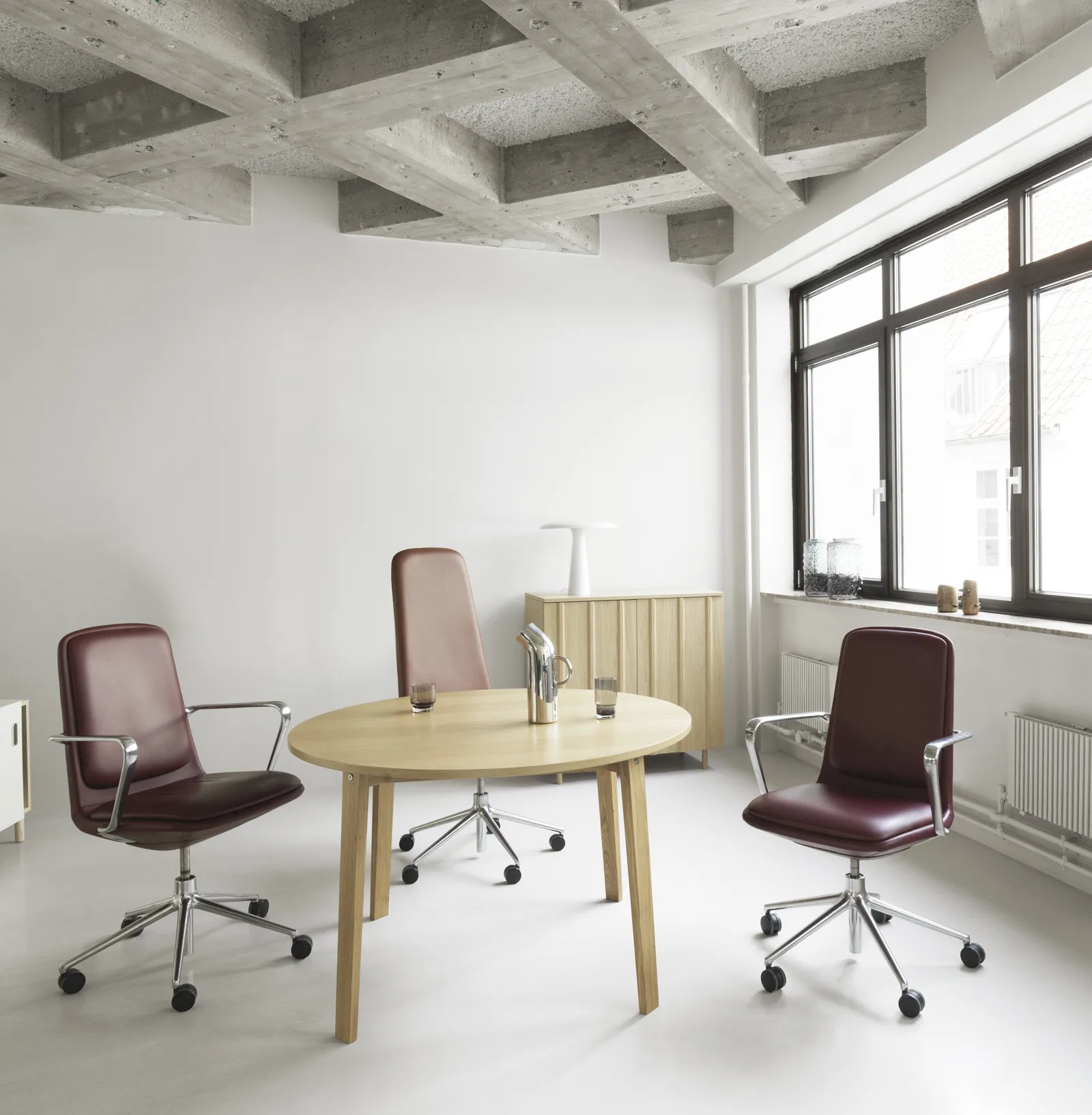 Normann Copenhagen Slice Tisch vol. 2 Ø95 cm. Eiche – Bild 8