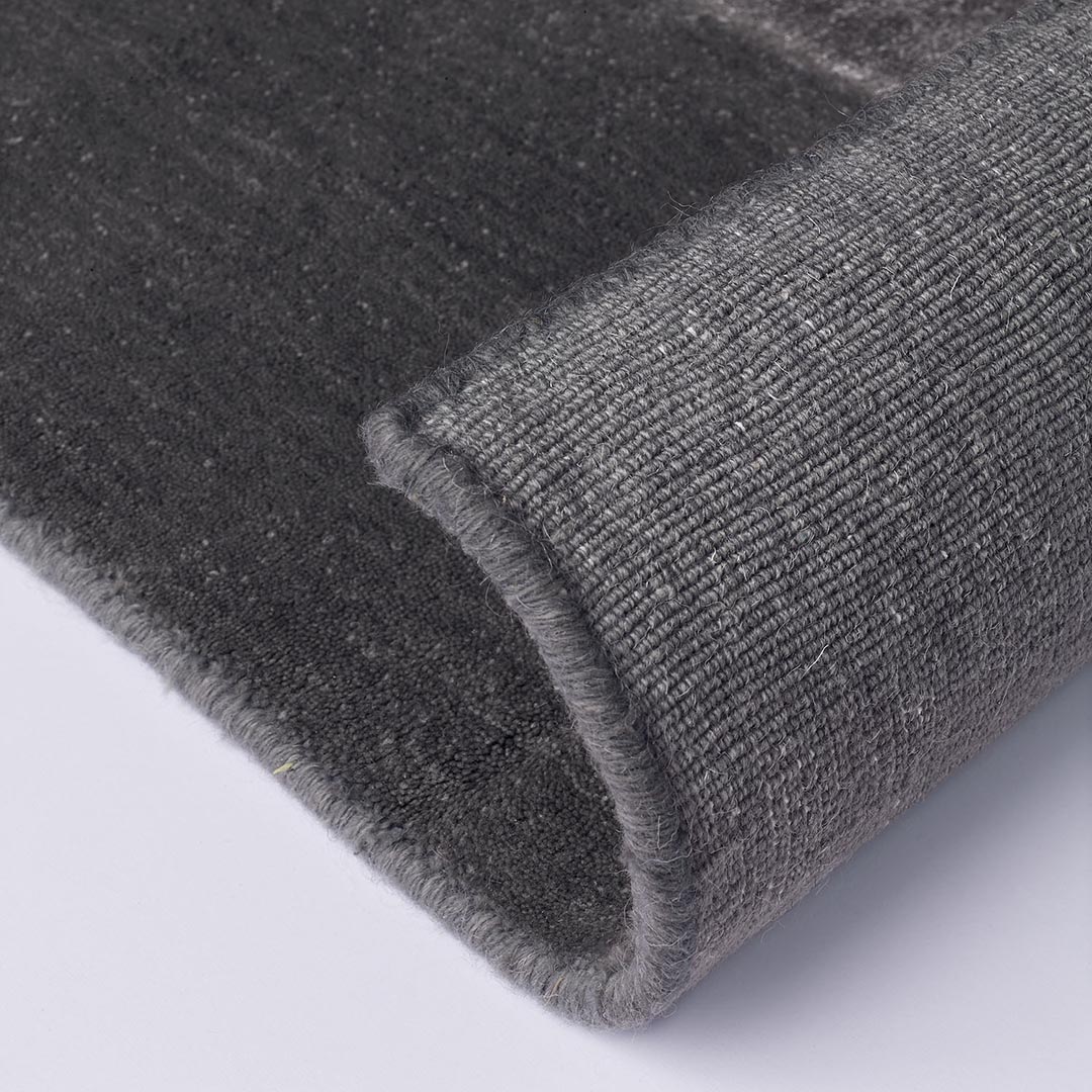 Sitap Brianne Tortora: A Luxurious Bedroom Carpet with Italian Craftsmanship – Bild 3