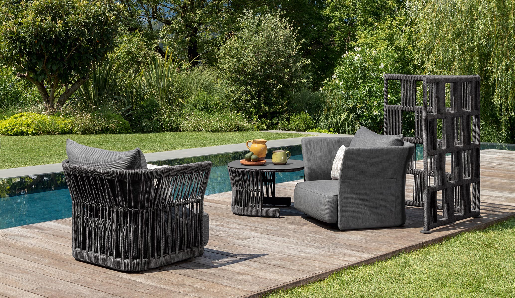 Talenti Cliff Poltrona lounge girevole in tessuto